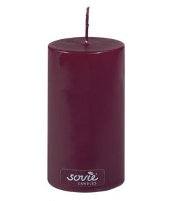 Vinrød Sovie bloklys med hvid kerne. 5x10 cm.