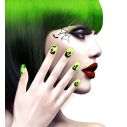 Neon grønne kunstige negle til halloween udklædningen.