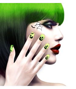 Neon grønne kunstige negle til halloween udklædningen.