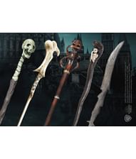 Display med Dødsgardist symbolet med 5 tryllestave.