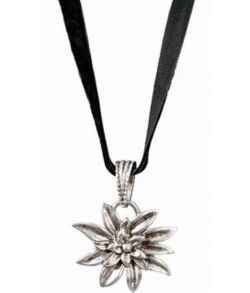 Flot sølvfarvet Edelweiss halskæde.