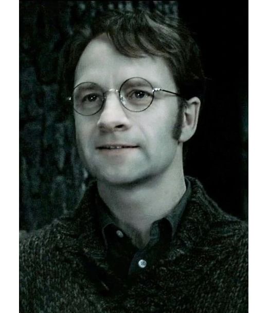 Flot James Potter tryllestav med navneskilt. 