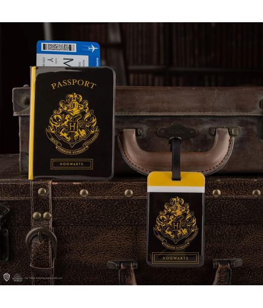 Hogwarts bagagemærke og pascover.