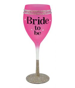 Pink vinglas, Bride to be.