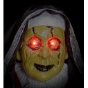 Hængende uhyggelig Nonne med blinkende røde øjne.