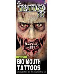 Rådden mund tatovering med sminke.