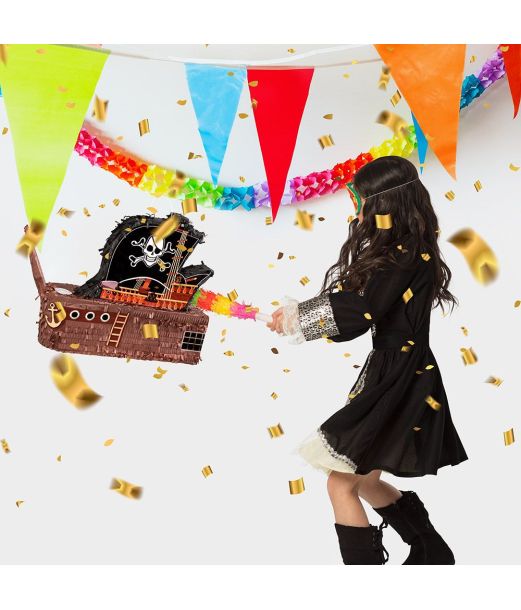 Flot piratskib pinata i pap. 