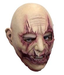 Slashed latex maske