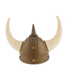 Vikingehjelm med store horn.