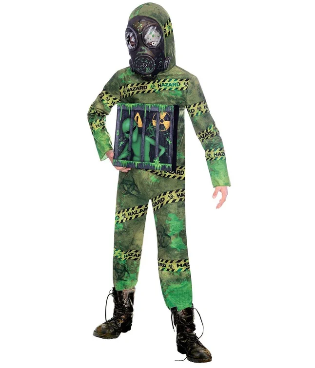 Uhyggeligt halloween kostume med gasmaske til drenge.