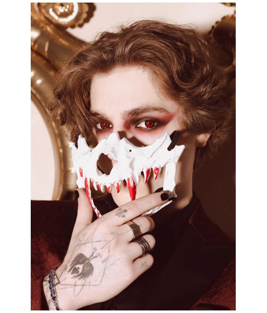 Blodig kranie halvmaske