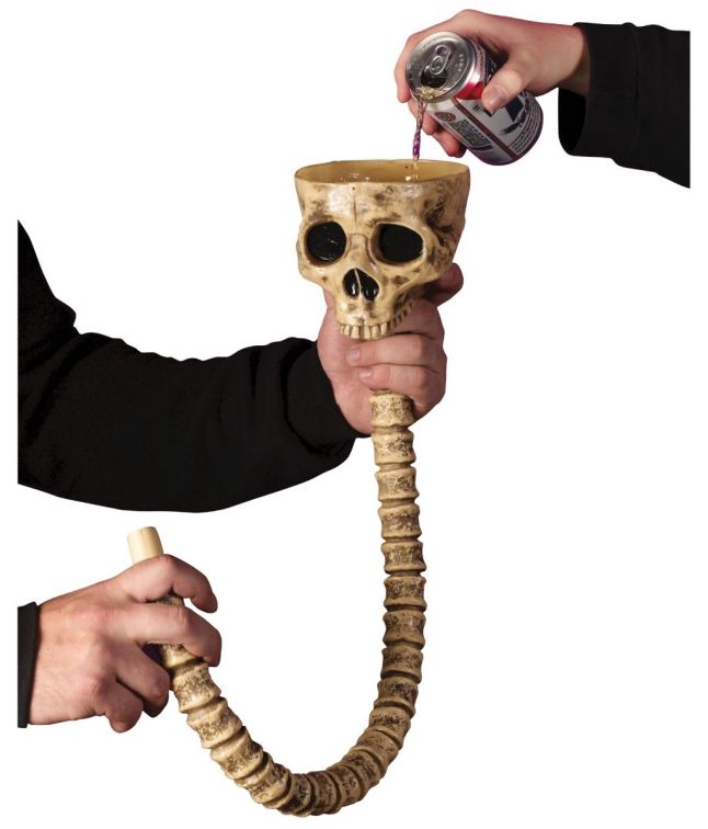 Kranie ølbong til halloween festen.