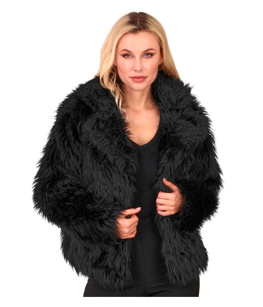 Sort pelsjakke i kunstpels