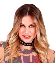 Choker med nitter