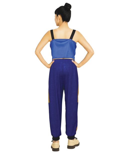 K-Pop star Lotus kostume