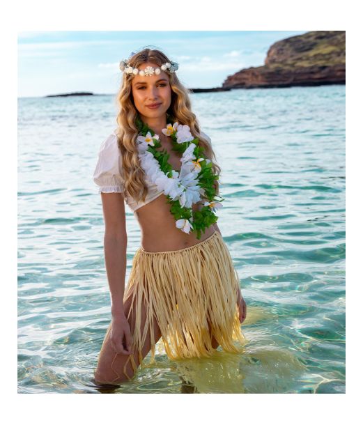 Hvid hawaiikrans med grønne blade